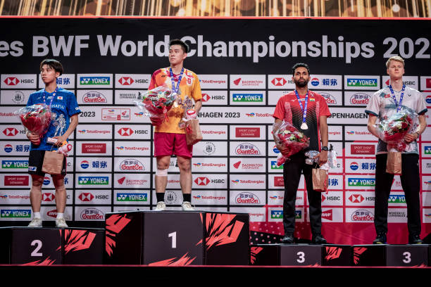 羽毛球拍界的奢侈品！前十名價(jià)格讓你懷疑人生！