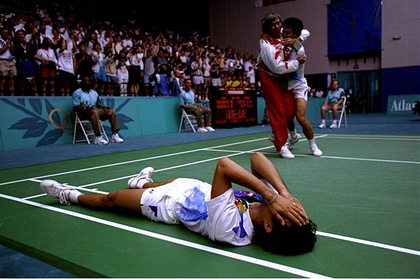 單打VS雙打站位差異：羽毛球比賽中的核心戰(zhàn)術(shù)解析