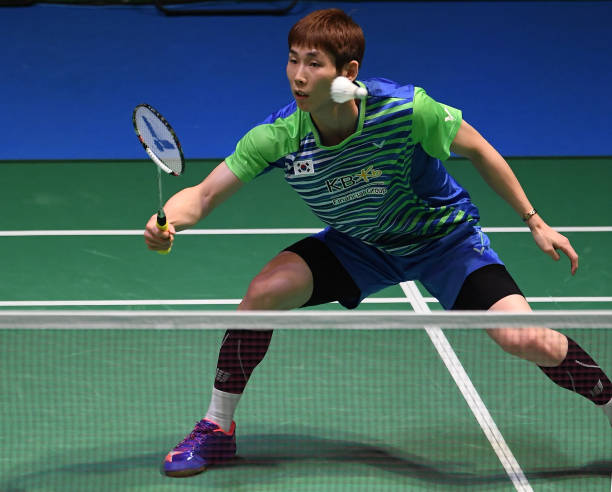 小學(xué)生羽毛球表演視頻：孩子們的體育風(fēng)采展示