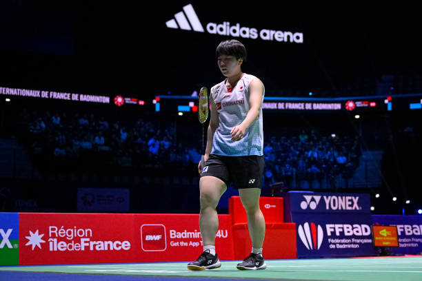 專業(yè)羽毛球制作：16根羽毛與兩道膠水的嚴格標準