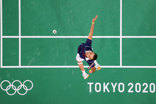 羽毛球藝術大師：諶龍比賽中的優(yōu)雅與力量