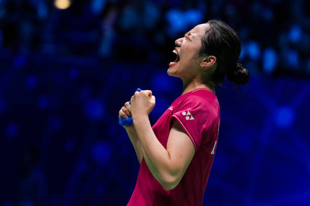 羽毛球拍后蓋安裝視頻教程：手把手教你操作