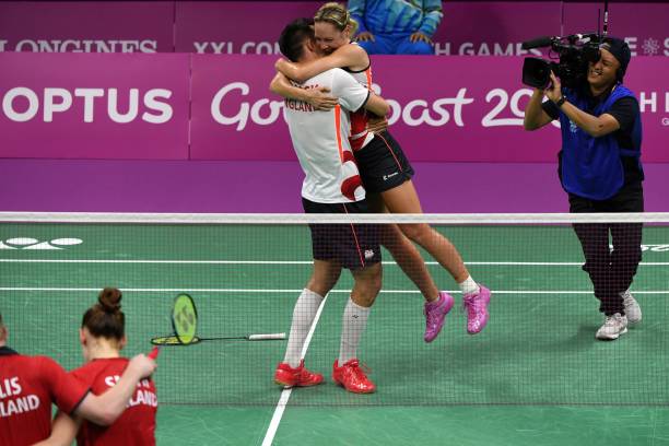 避免犯規(guī)！羽毛球雙打發(fā)球不能越過這條線