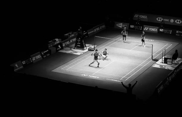 羽毛球拍4U和6U怎么選？看完這篇不再糾結(jié)！