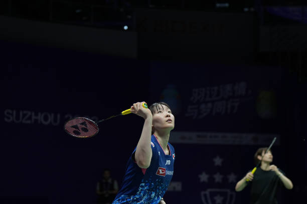 羽毛球男雙打配合技巧：專業(yè)選手實(shí)戰(zhàn)示范