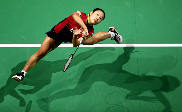 擊球點總是不穩(wěn)定？羽毛球打點不準的深層原因分析