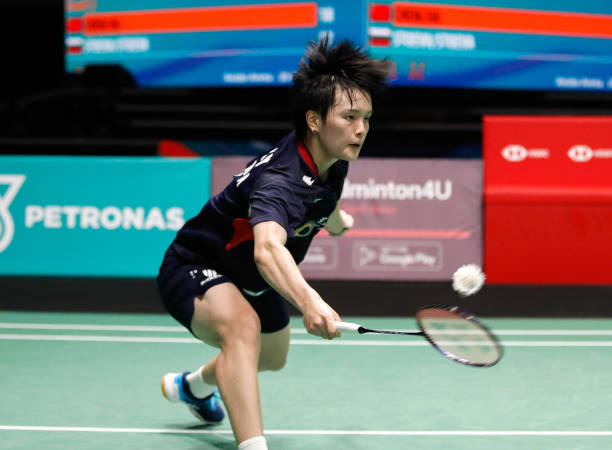 羽毛球單打發(fā)球界限詳解：如何避免發(fā)球違例