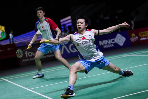 亞獅龍羽毛球型號(hào)大比拼：從入門到專業(yè)級選購指南