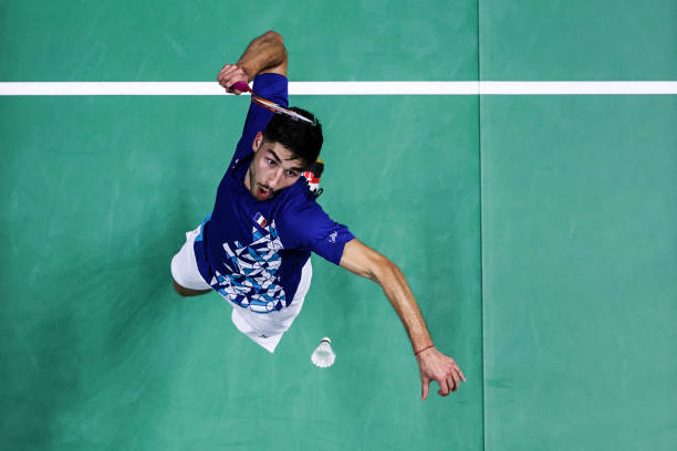 Atreus羽毛球拍技術(shù)解析：碳纖維材質(zhì)與減震設(shè)計(jì)優(yōu)勢