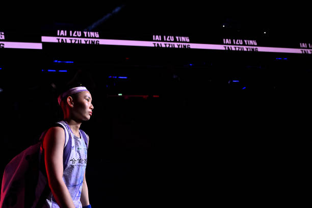 羽毛球基本功訓(xùn)練：正手、反手、發(fā)球技巧全解析