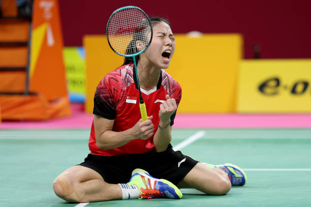 羽毛球動作大全：專業(yè)教練親授實戰(zhàn)技巧