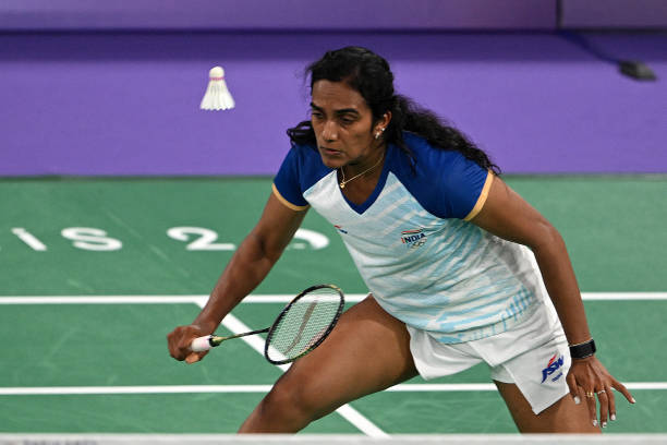 羽毛球扣殺技術(shù)精講：分解動作配合與連貫性訓(xùn)練