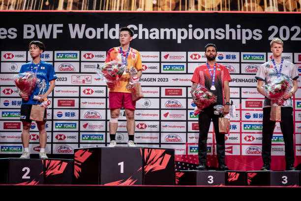 羽毛球基礎(chǔ)規(guī)則詳解：單打和雙打的核心區(qū)別