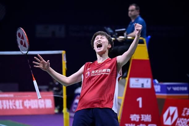 羽毛球雙打換位規(guī)則與服務區(qū)手寫示意圖