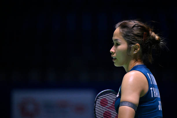 羽毛球高遠(yuǎn)球發(fā)球：動作要領(lǐng)與常見錯誤糾正