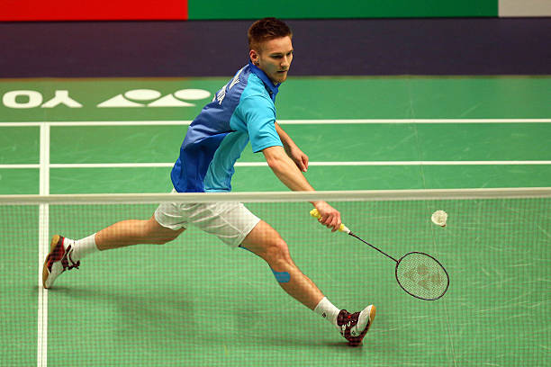 羽毛球雙打站位誤區(qū)：單雙數(shù)站位常見錯誤與糾正方法