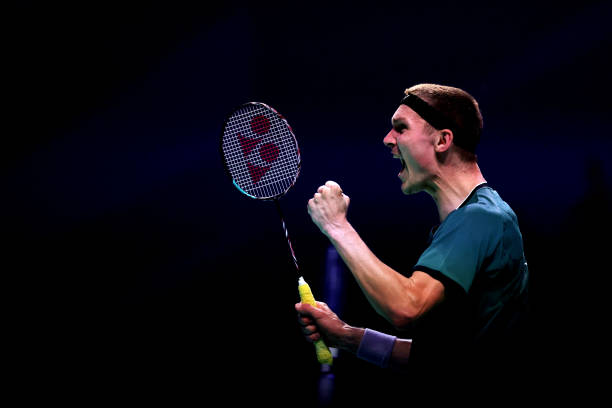 預(yù)算有限怎么選？尤尼克斯高性?xún)r(jià)比羽毛球拍推薦TOP5