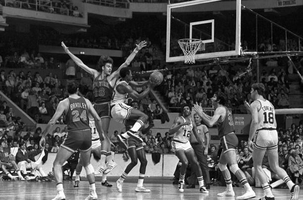 籃板球爭奪中的卡位技巧與實(shí)戰(zhàn)應(yīng)用