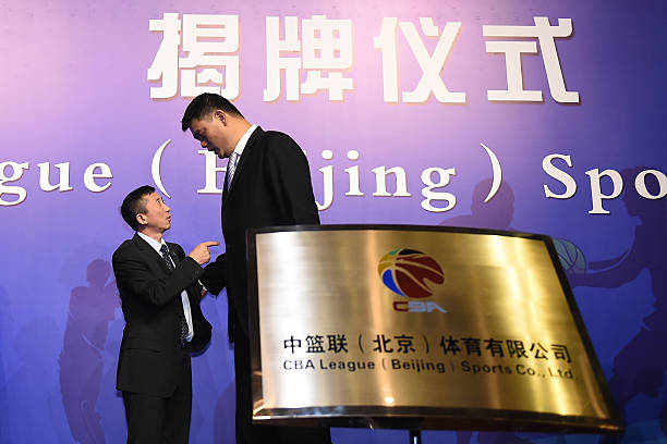 籃球場(chǎng)上走路姿勢(shì)的背后：運(yùn)動(dòng)習(xí)慣對(duì)身體的影響