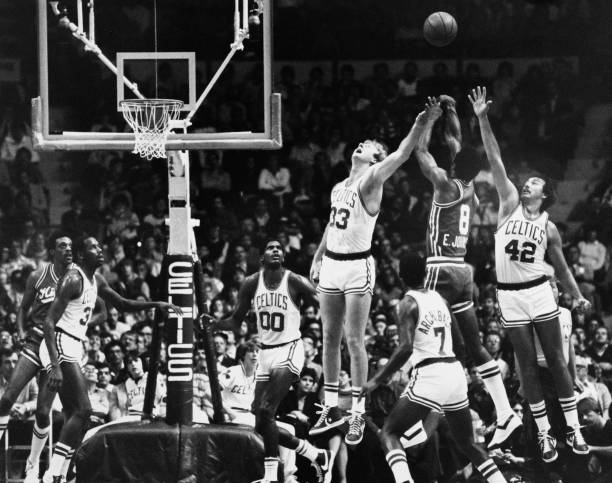 季后賽倒計時：各輪次關(guān)鍵比賽時間節(jié)點解析