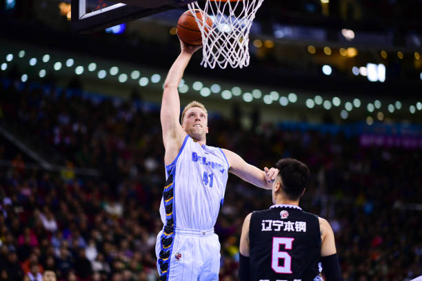 詹姆斯 vs 杜蘭特：巔峰對決的nba體育直播看點