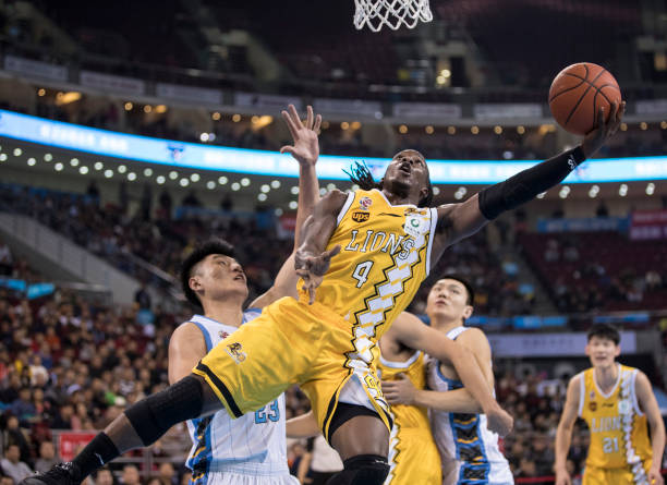 初學(xué)者必看：避免中鋒運(yùn)筆的常見(jiàn)誤區(qū)與糾正方法