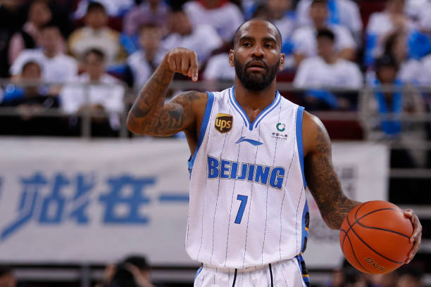 易建聯(lián)的NBA選秀順位是多少？歷史回顧與分析