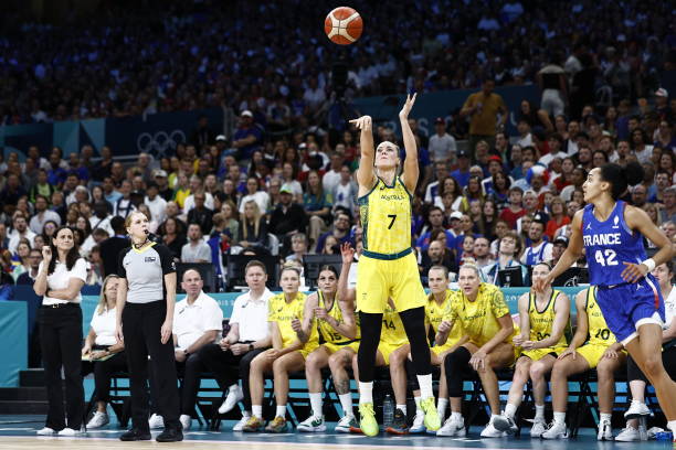 搜狐NBA手機體育官網(wǎng)：涵蓋季后賽、總決賽與全明星周末獨家內(nèi)容