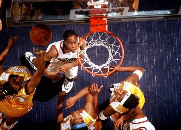 籃球場建設(shè)公司材料采購與供應(yīng)鏈管理崗位介紹