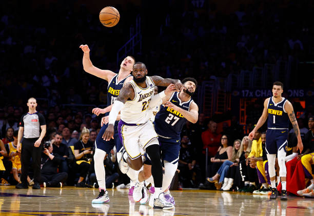 > 哪里可以免費(fèi)看高清籃球直播？答案就是CCTV5！