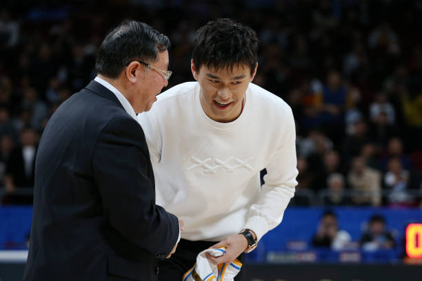 籃球規(guī)則第24條：進(jìn)攻方后場時間控制