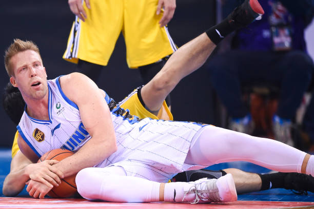 籃球投籃機(jī)價(jià)格解析：從入門到專業(yè)級(jí)全價(jià)位指南