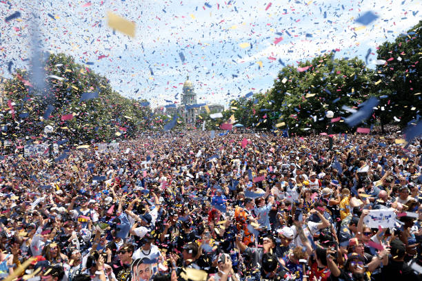 哈登的國籍身份及其對職業(yè)生涯的影響