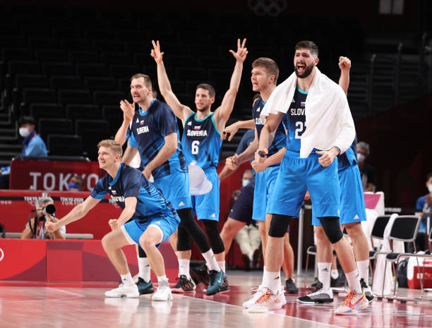 詹姆斯生涯總得分突破XX分，歷史排名穩(wěn)步上升