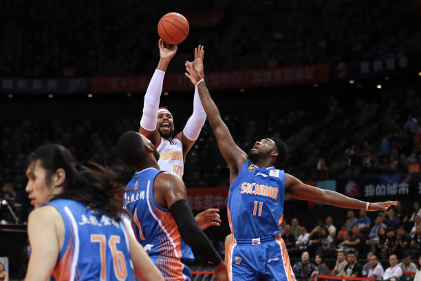 小前鋒必看！選購(gòu)籃球鞋的五大關(guān)鍵要素