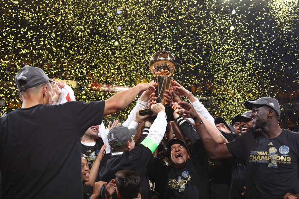 上籃動作進階技巧：變向、歐洲步與反手上籃