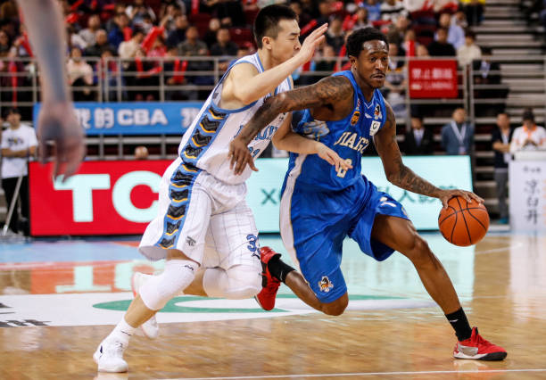 如何測量籃球場？標準尺寸及標記線全面指南