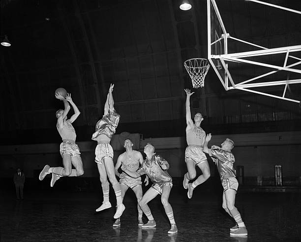 今日NBA賽程指南：三場關(guān)鍵戰(zhàn)役，誰能搶占先機(jī)？