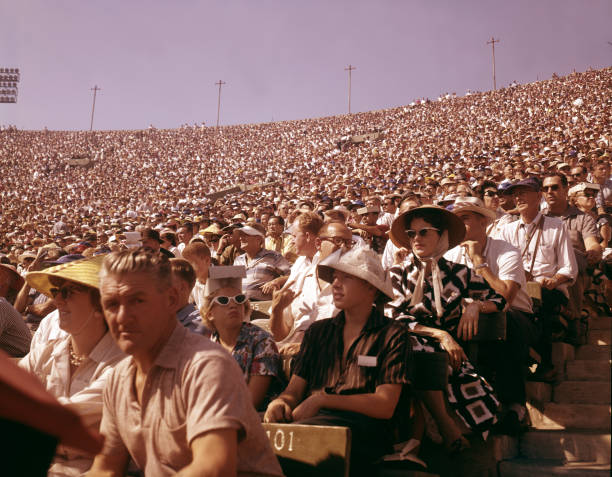 如何按照FIBA標(biāo)準(zhǔn)規(guī)劃籃球場地布局