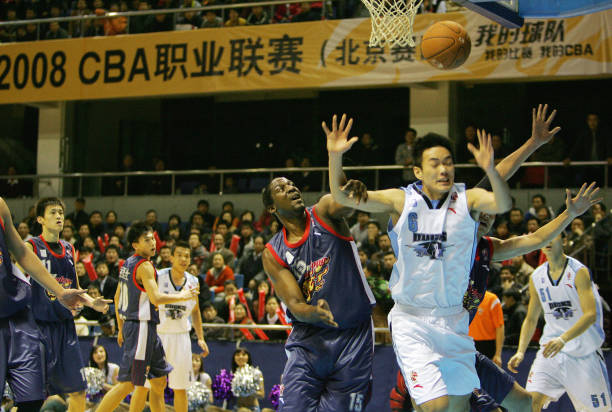 CBA青島隊現(xiàn)任主教練是誰？名字揭曉！