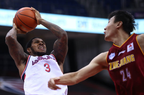 歐文式過(guò)人分解：如何用假動(dòng)作欺騙對(duì)手