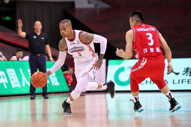 影響塑膠籃球場造價的關(guān)鍵因素有哪些？