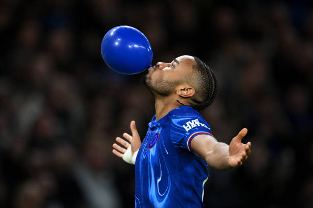 德甲停賽時(shí)間解析：何時(shí)恢復(fù)比賽？