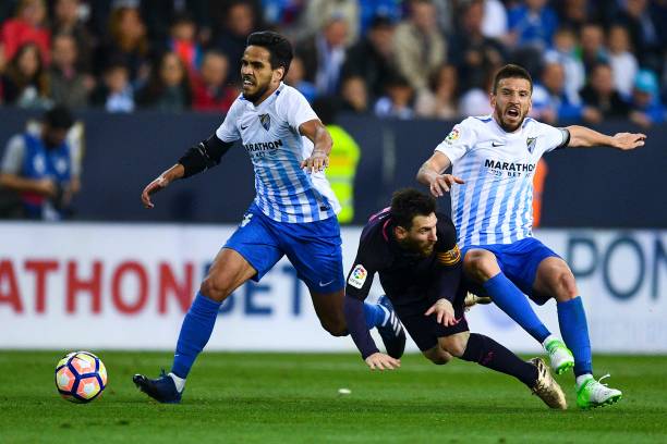 腳背正面停球常見(jiàn)錯(cuò)誤及糾正方法