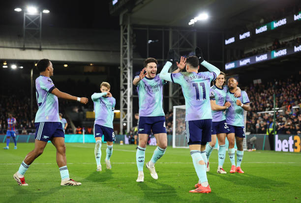 深度分析，指出輪次并非唯一決定因素，如陣容、傷病、賽程等