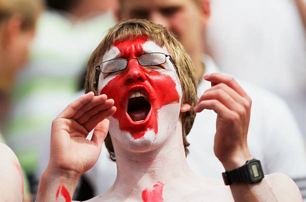 歷史性時(shí)刻！C羅率葡萄牙首奪歐洲杯冠軍