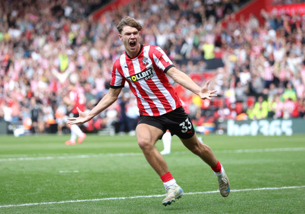 萊萬(wàn)多夫斯基9分鐘5球：足球史上最不可思議的進(jìn)球表演