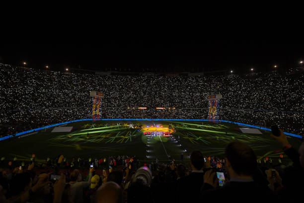 紅牌罰下是否占用換人名額？足球規(guī)則深度解讀