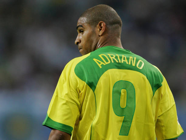 經(jīng)典回放：萊萬多夫斯基2015年對陣?yán)潜さ捏@天表現(xiàn)