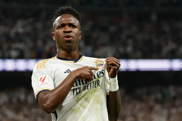 C羅頭球65米引熱議：這一跳相當于NBA球員扣籃高度？